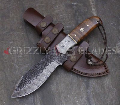 HAMMERED Damascus Steel Custom Handmade Hunting Skinning Knife 10.5" walnut