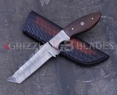Damascus Steel Custom Handmade Hunting Skinning Knife 9.5" WALNUT