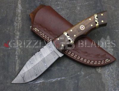 Damascus Steel Custom Handmade Hunting Skinning Knife 8.5"  NINTEEN