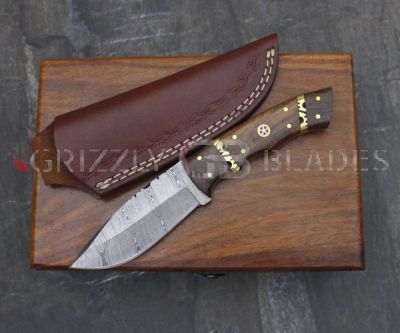 Damascus Steel Custom Handmade Hunting Skinning Knife 8.5"  ROSEWOOD BOX INCLUDED TWENTYTWO