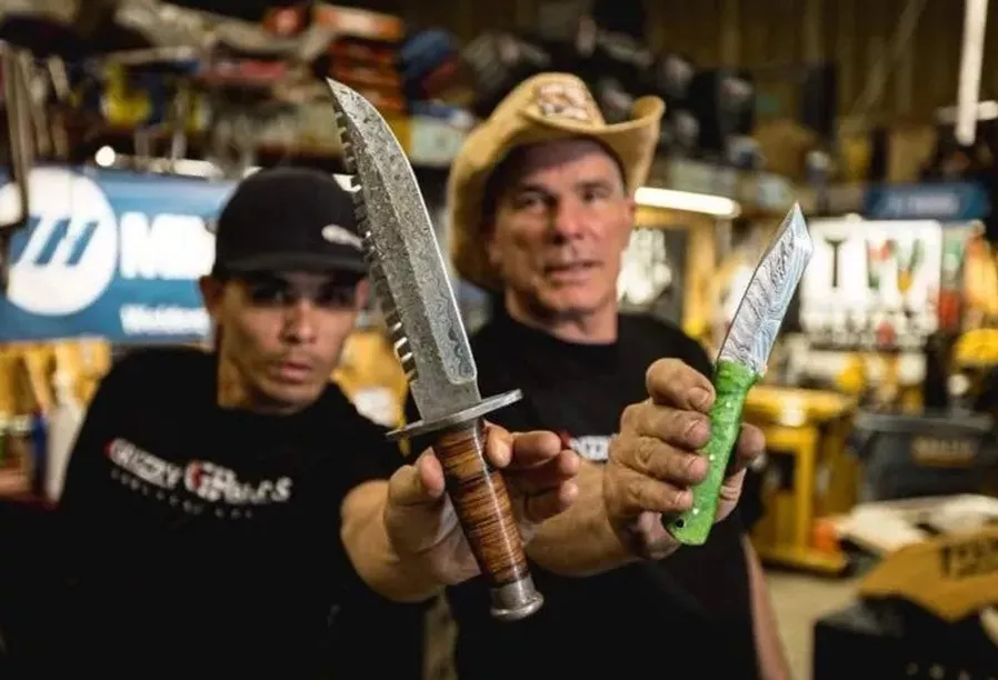THINGS YOU SHOULD KNOW ABOUT DAMASCUS STEEL