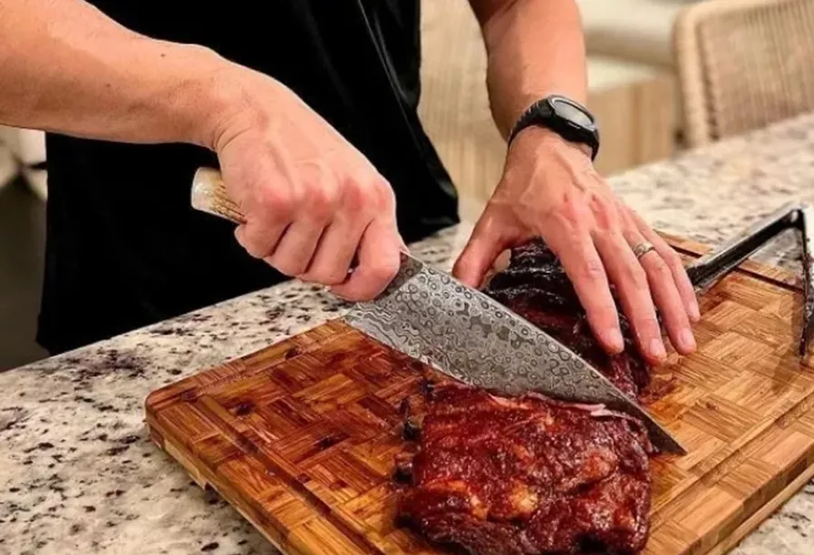 IS DAMASCUS STEEL KNIFE WORTH USING AS A KITCHEN KNIFE